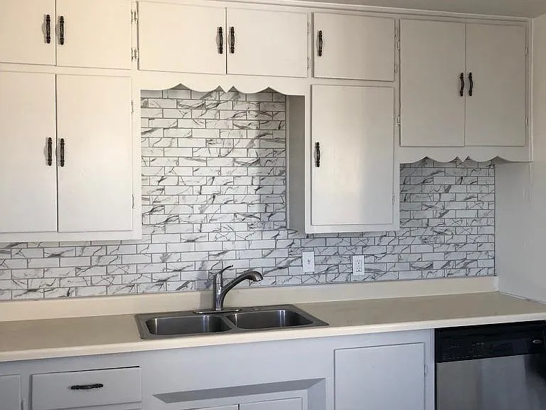311 Washington Ave NW — Photo 9