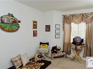 5 Carriage Ln, Santa Ana, CA 92705