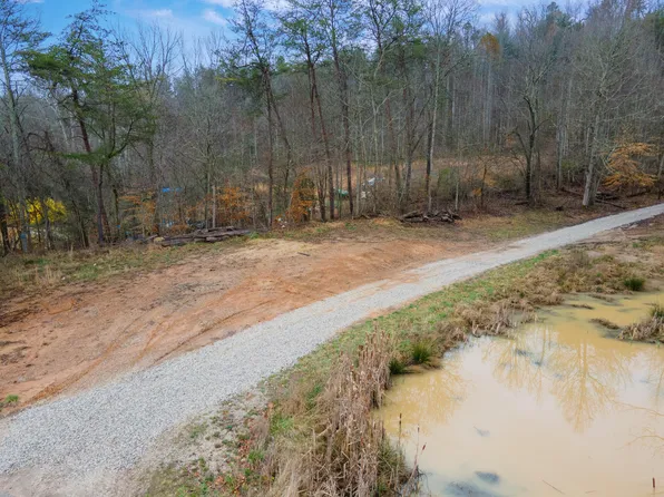 1737 High Rock Rd, Stanton, KY 40380