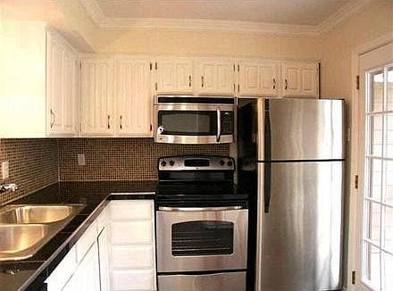 1st image of 336 Melrose Dr APT 21A