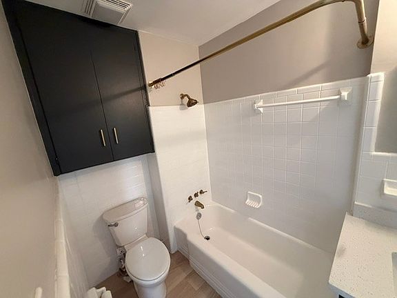 5th image of 905 Orange St E #905.5