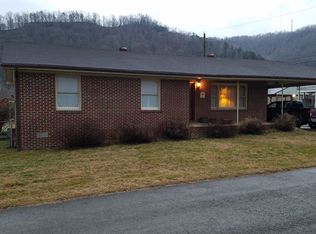 165 Hatfield Dr, Prestonsburg, KY 41653