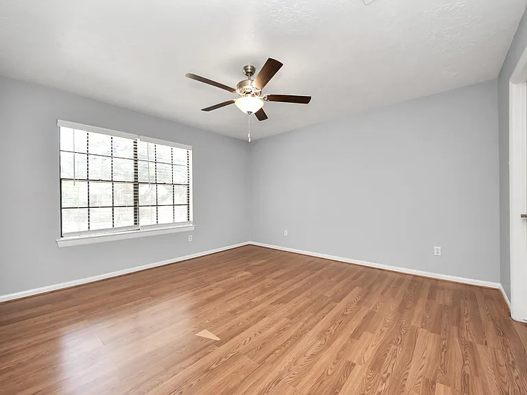 16006 Autumn Falls Ln — Photo 31