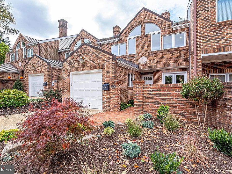 1st image of 2454 N Wakefield Ct