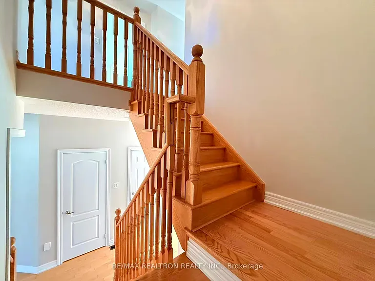 7 Hyacinth St — Photo 18