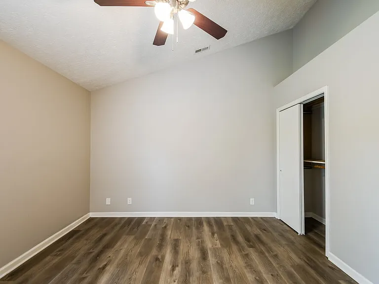 5453 Vicksburg Dr — Photo 12