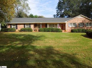 205 Honey Horn Dr, Simpsonville, SC 29681