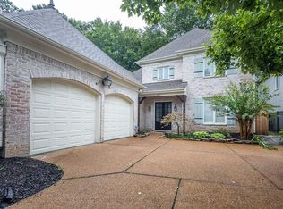 1077 Humphrey Oaks Cir, Memphis, TN 38120