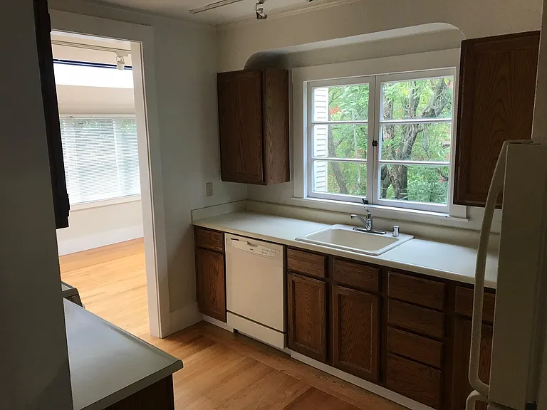 23 Sycamore Ave — Photo 4
