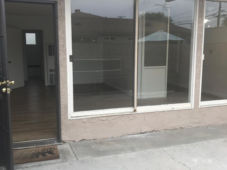 Private patio entrance