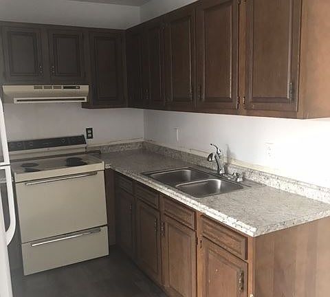 4th image of 5270 Greywood Dr APT 4