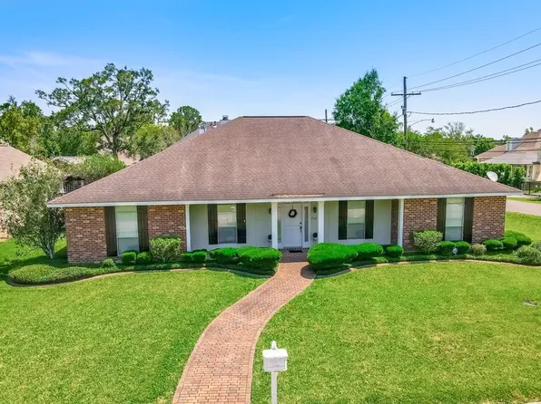 9401 Sara Ct, River Ridge, LA 70123