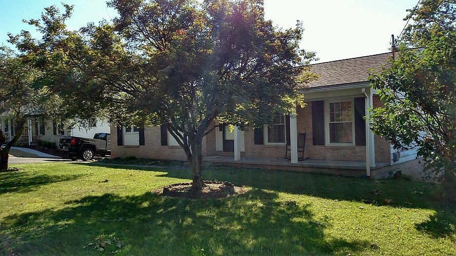 1st image of 1013 Village Dr