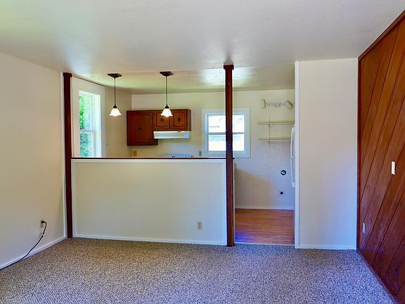 5th image of 19260 Summers Lane