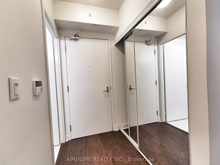 58 Orchard View Blvd #2007 — Photo 7