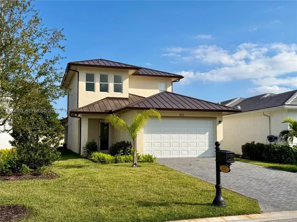 312 SE Via Sangro Port St, Lucie, FL 34952