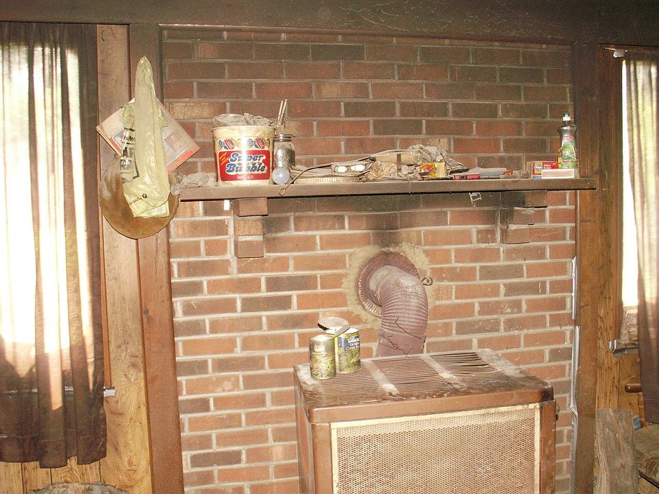 2nd image of 1048 1st St