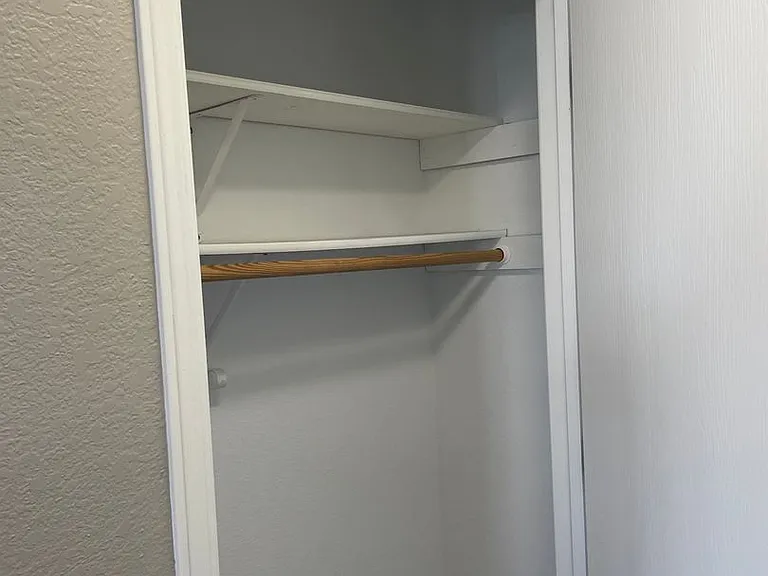 510-520 Morgan Ln #515 — Photo 11