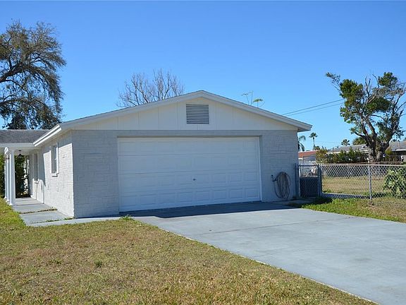 3rd image of 10905 Scenic Dr
