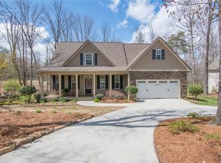 29 Sadie Ct, Dawsonville, GA 30534