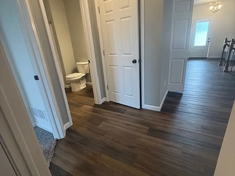 701 Stephanie Ct — Photo 17