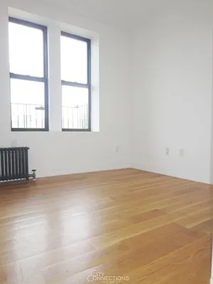 Rented by City Connections Realty | media 30