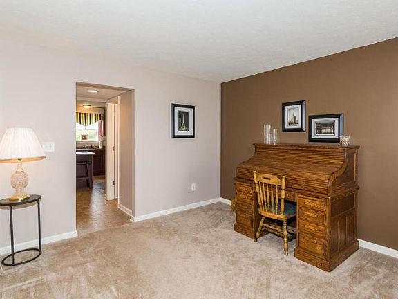 3rd image of 11801 Newcastle Dr