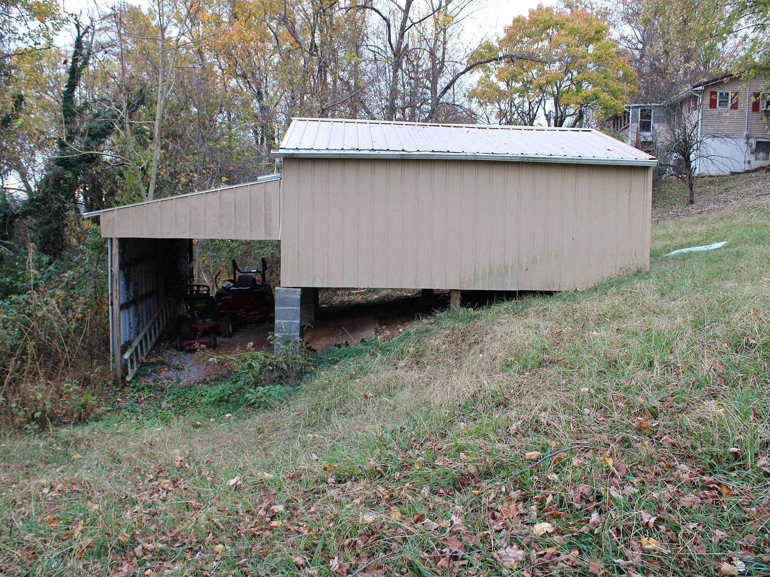 4 bed, 2685 sqft, $2,120 — Photo 4