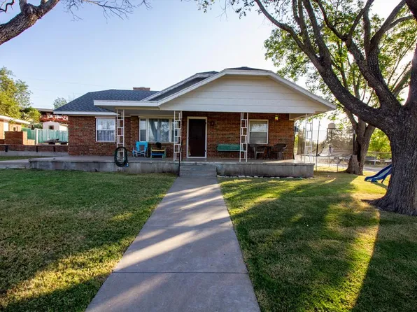 209 16th St, Ozona, TX 76943