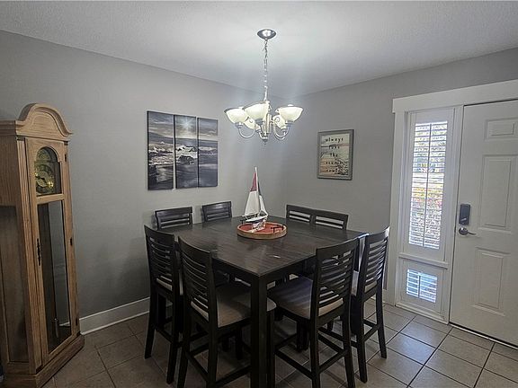 4th image of 1500 Demere Rd APT B3