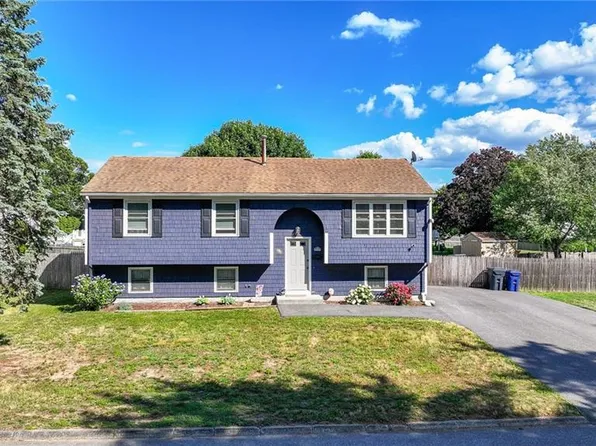 243 Warner Brook Dr, Warwick, RI 02889