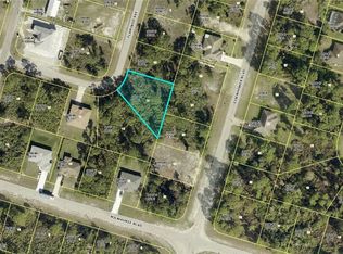 577 Flamingo Ave S, Lehigh Acres, FL 33974
