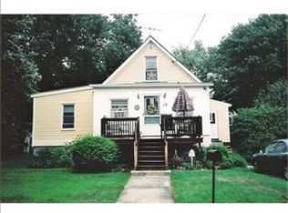 15 Iona Ave, Dracut, MA 01826