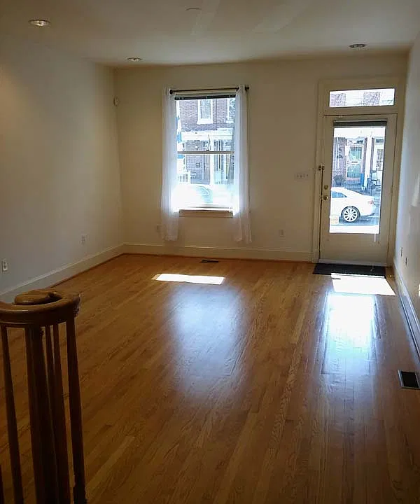 1206 Walter St SE