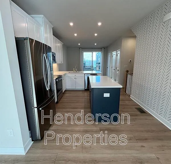 4750 Chastain Ave — Photo 1