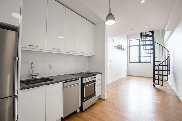 Rented by Nooklyn NYC LLC | media 48