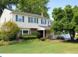 16 Glen Rd, Lansdale, PA 19446