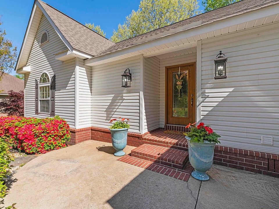 1st image of 1408 Lee Pl