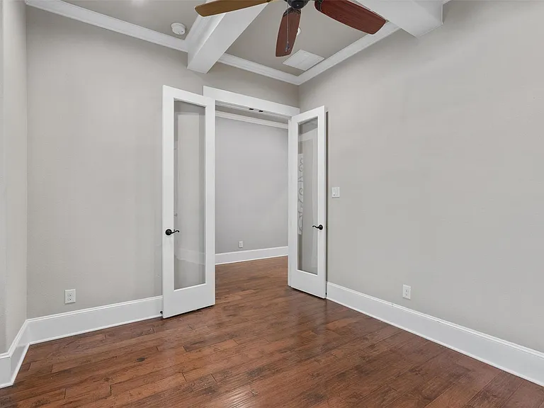8417 Etienne Cv — Photo 11