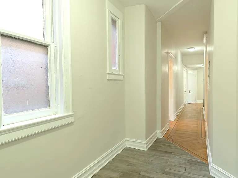 1478 Saint James Ct #5 — Photo 15