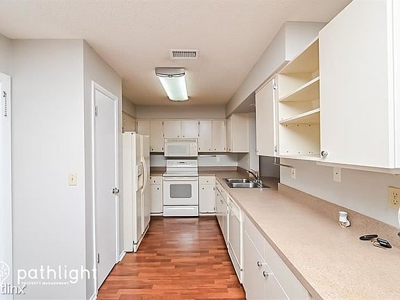 2nd image of 1714 Citrus Hill Ln