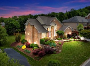 415 Stoneledge Dr, Roanoke, VA 24019