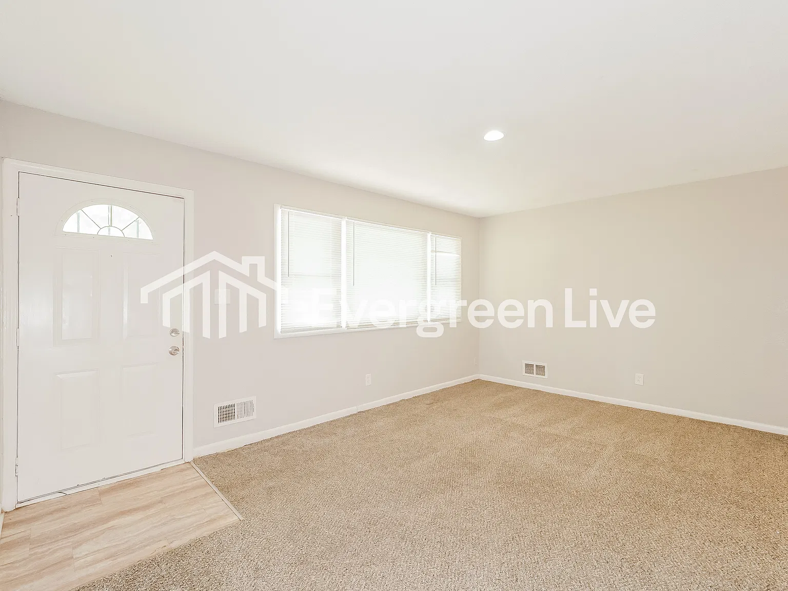 4 bed, 1.5 bath, 1176 sqft, $1,395 — Photo 3