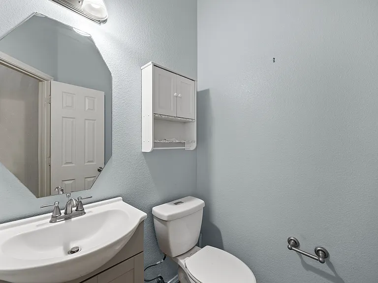 5544 Clay Ct — Photo 21