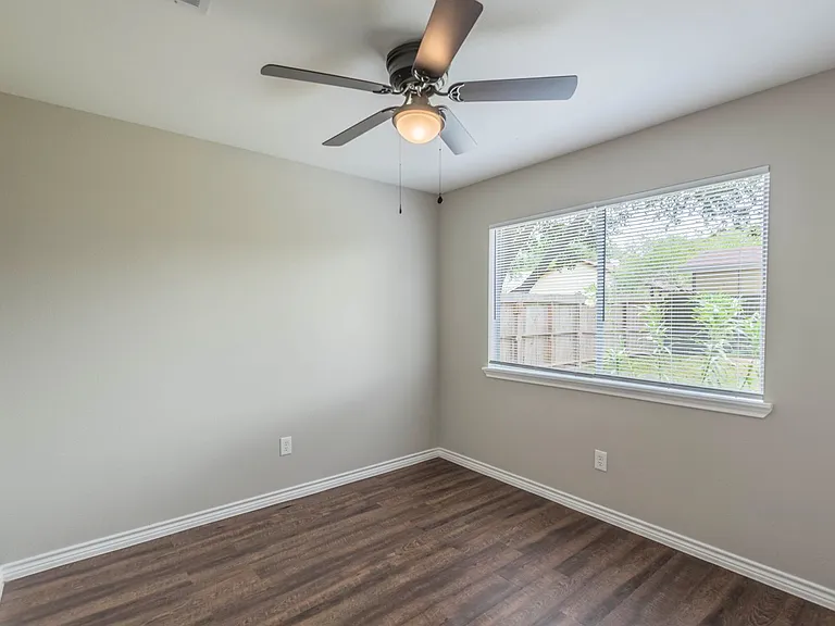 7522 Pepperbrook Dr — Photo 11
