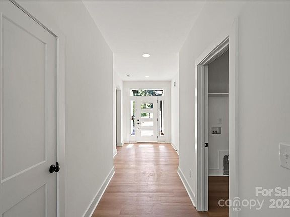 5th image of 8632 Cedarbrook Dr
