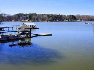 227 Hideaway Ln, Mooresville, NC 28117