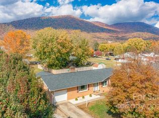 90 W Carson St, Old Fort, NC 28762