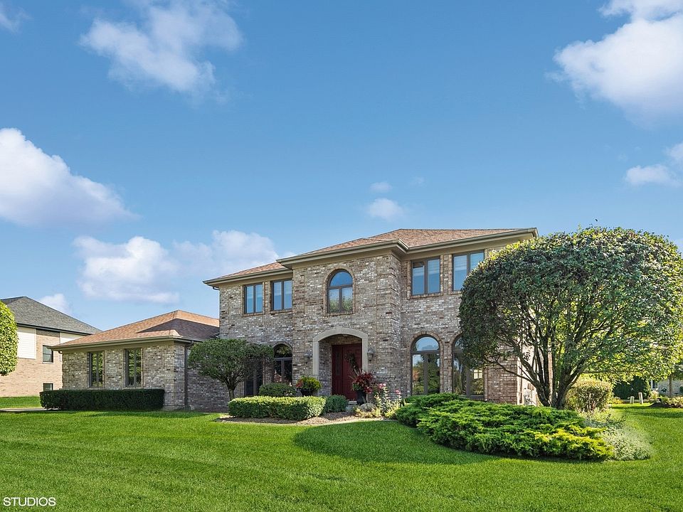 1st image of 10597 Lexington Ln