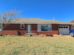 1009 N Illinois St, Weatherford, OK 73096